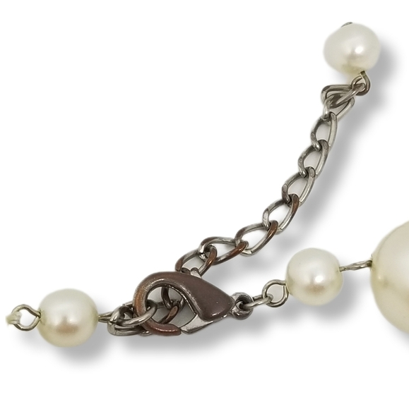 VINTAGE JUMBO FAUX PEARL CHOKER NECKLACE - Picture 4 of 4